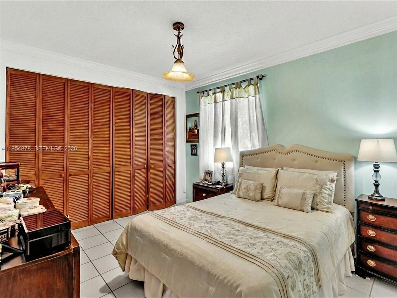 ORCHID ISLAND - Residential