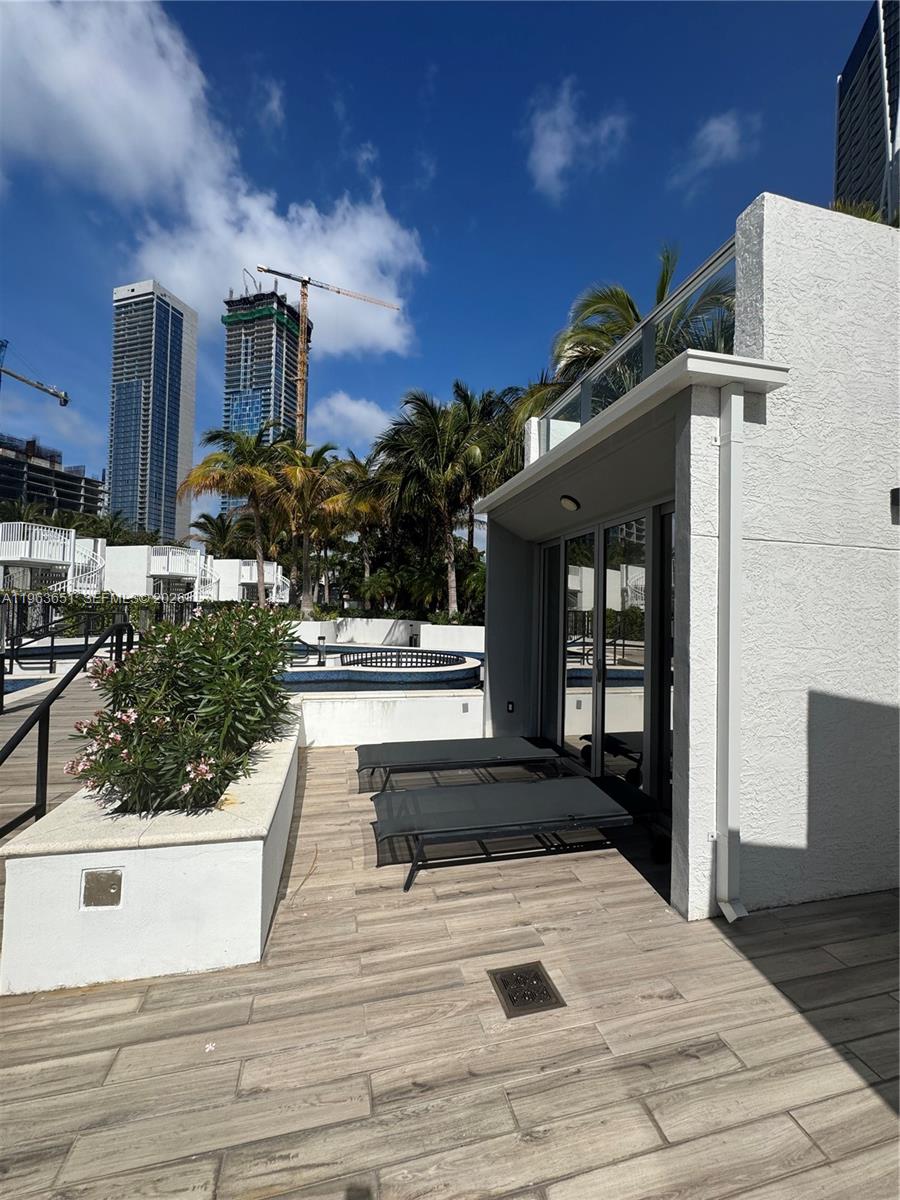 PARAMOUNT MIAMI WORLDCENT - Residential