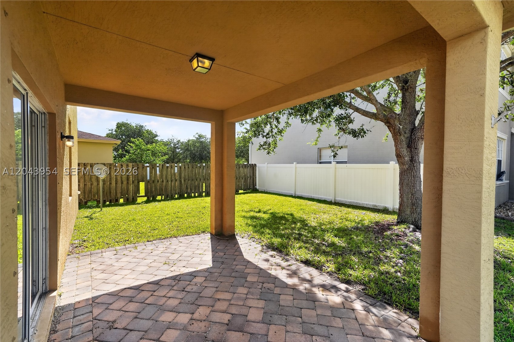 PALM BREEZES CLUB - Residential