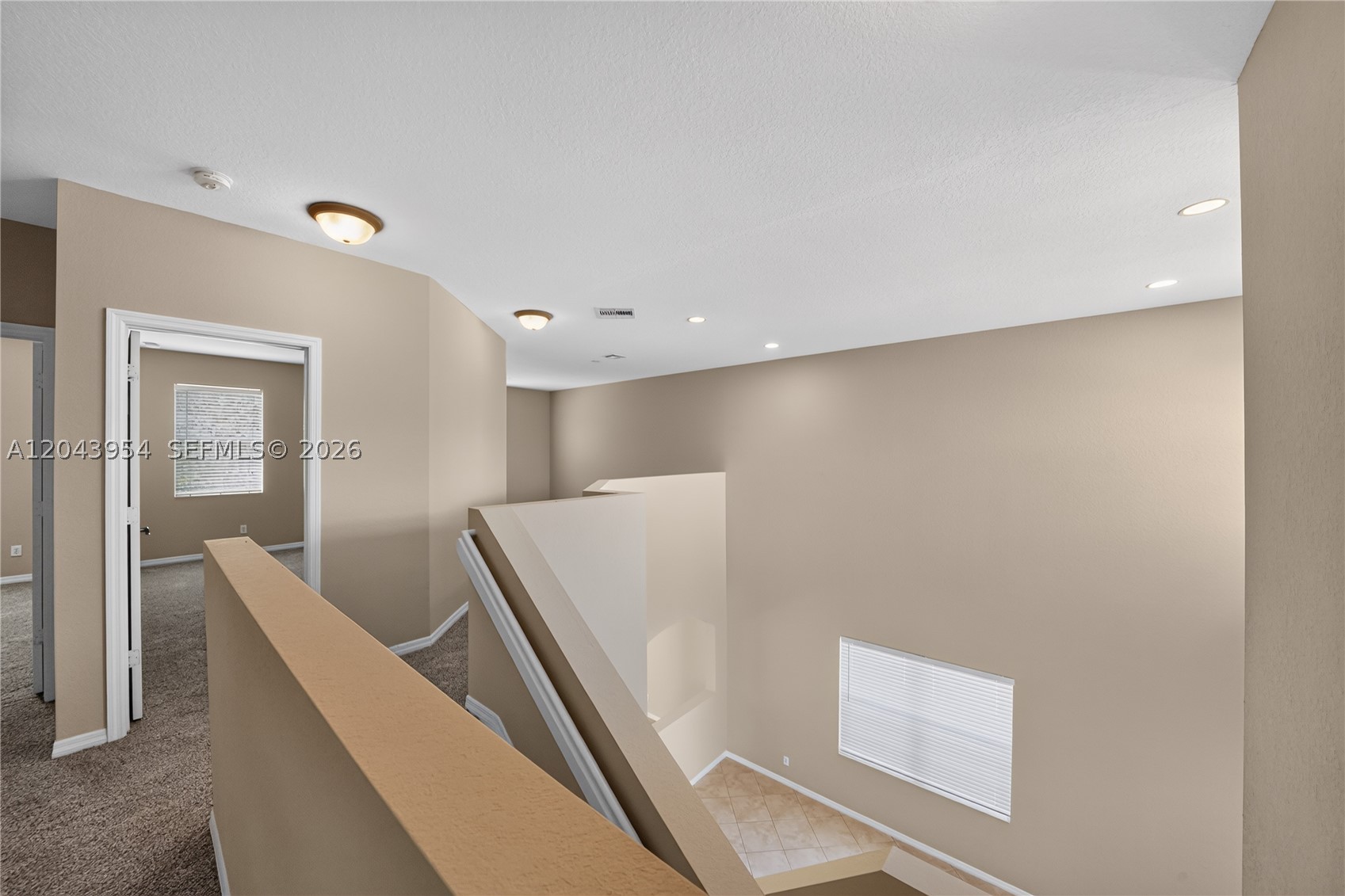 PALM BREEZES CLUB - Residential