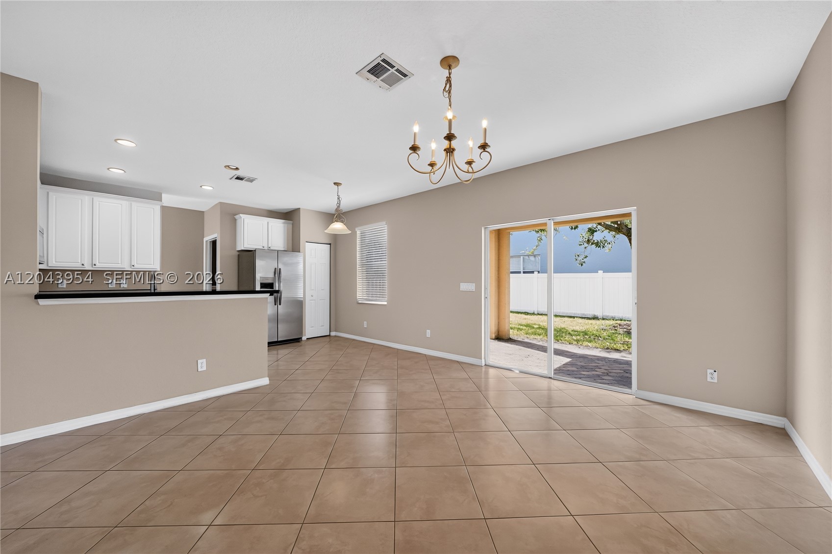 PALM BREEZES CLUB - Residential