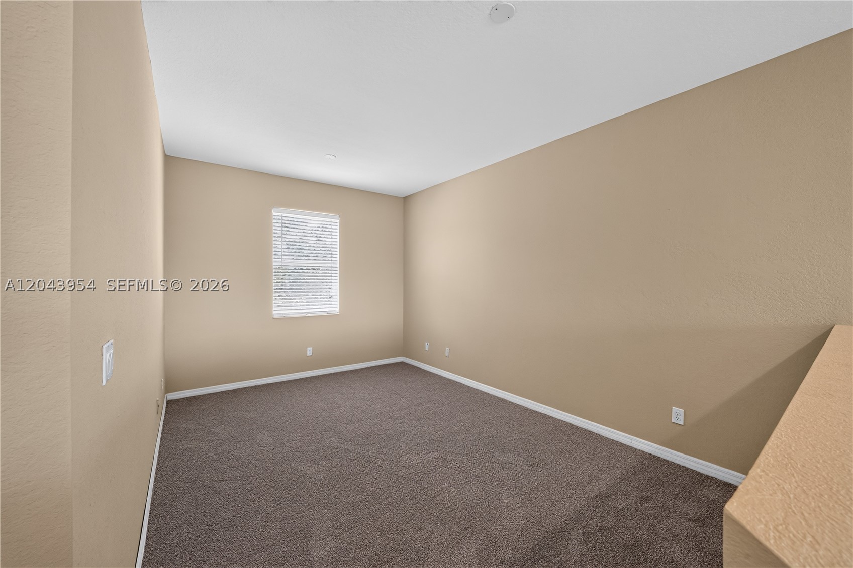 PALM BREEZES CLUB - Residential