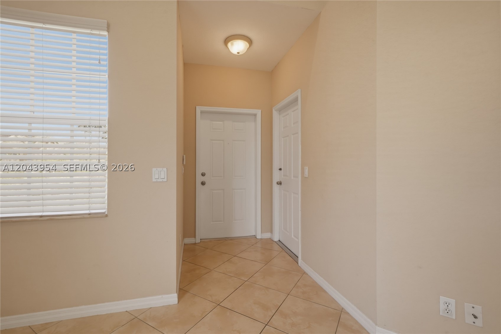 PALM BREEZES CLUB - Residential