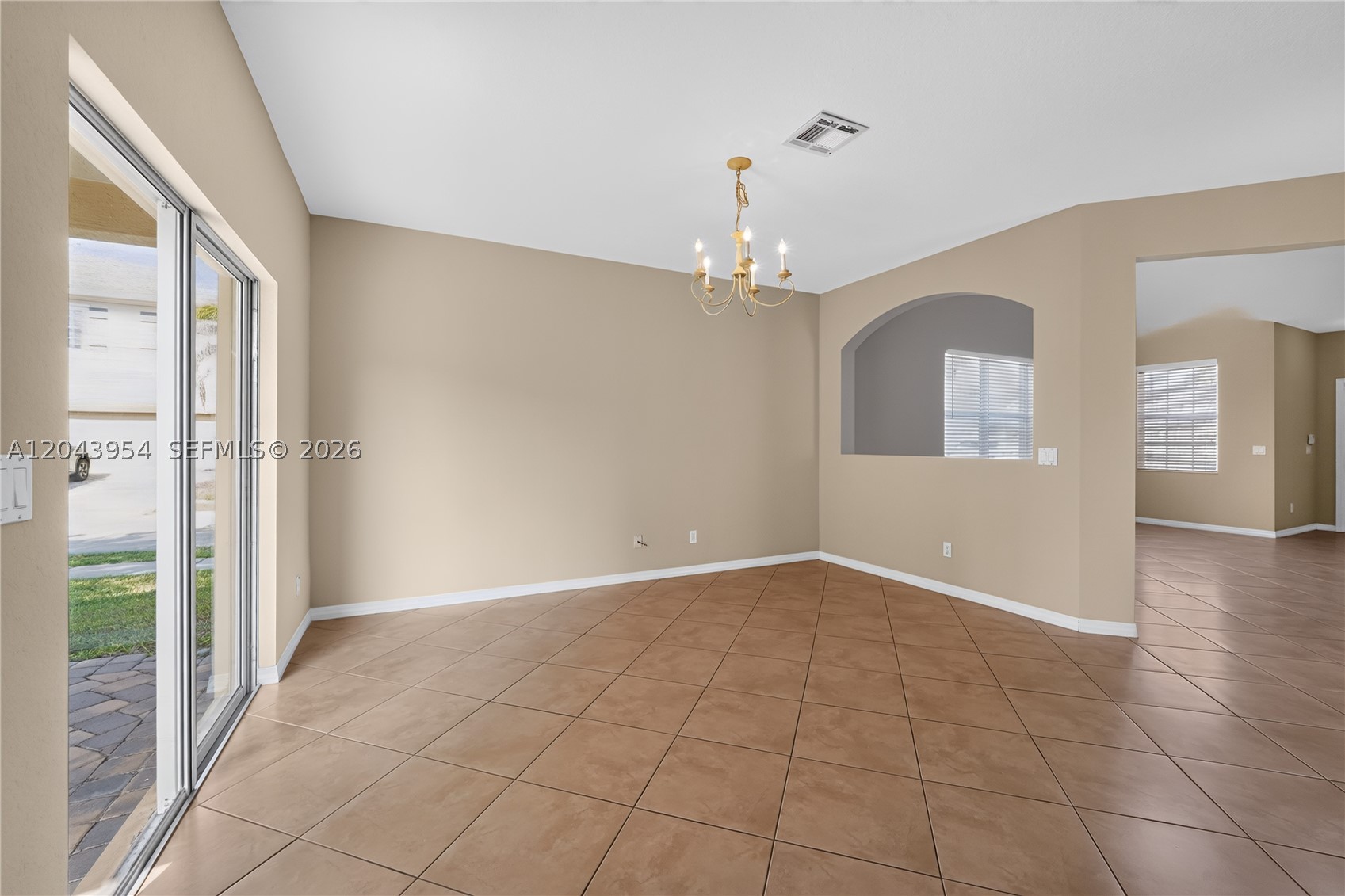 PALM BREEZES CLUB - Residential