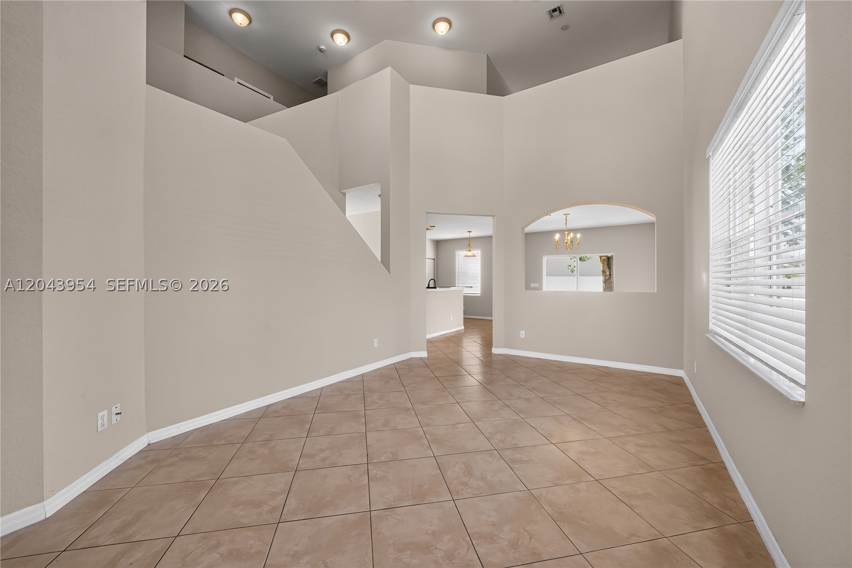 PALM BREEZES CLUB - Residential