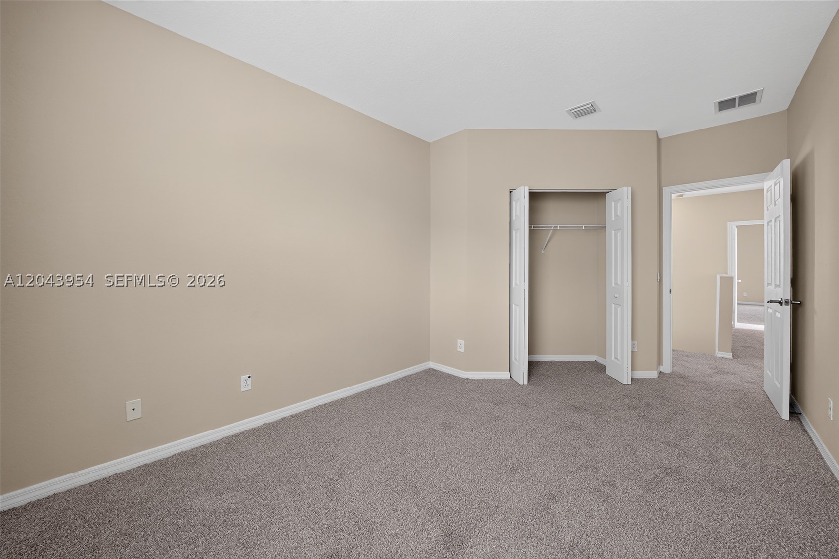 PALM BREEZES CLUB - Residential