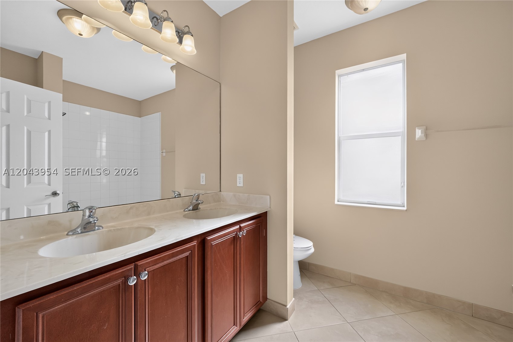 PALM BREEZES CLUB - Residential