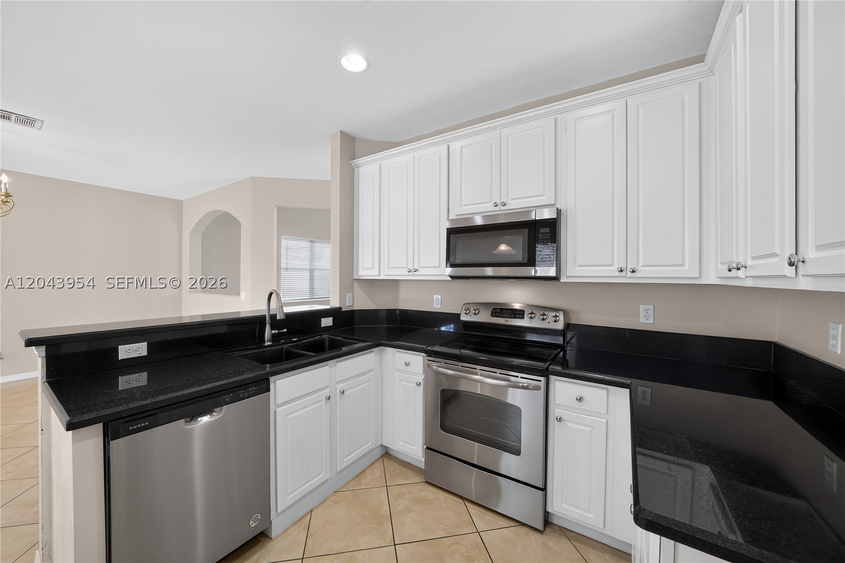 PALM BREEZES CLUB - Residential