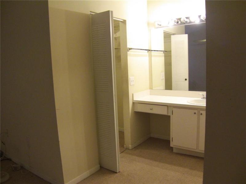 PEMBROKE POINTE - Residential Lease