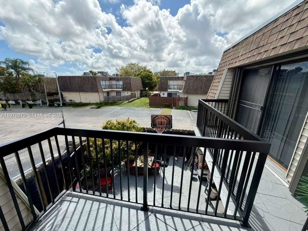 BAY TREE PATIO HOMES COND - Residential
