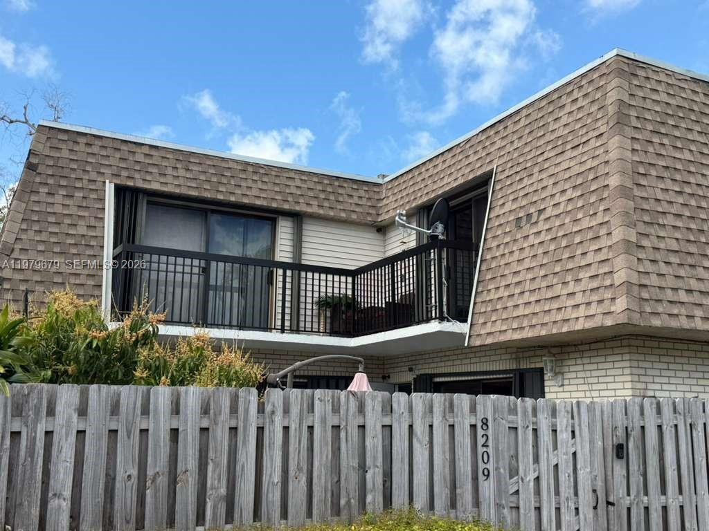 BAY TREE PATIO HOMES COND - Residential