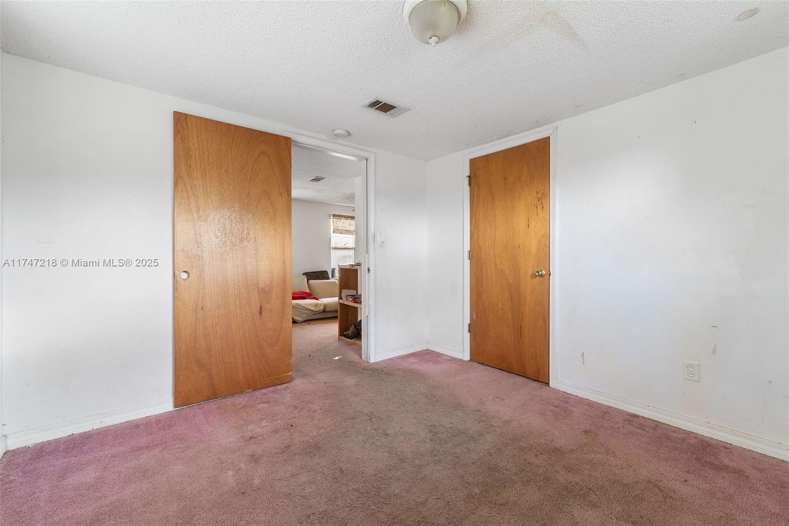 East King Tr - Residential