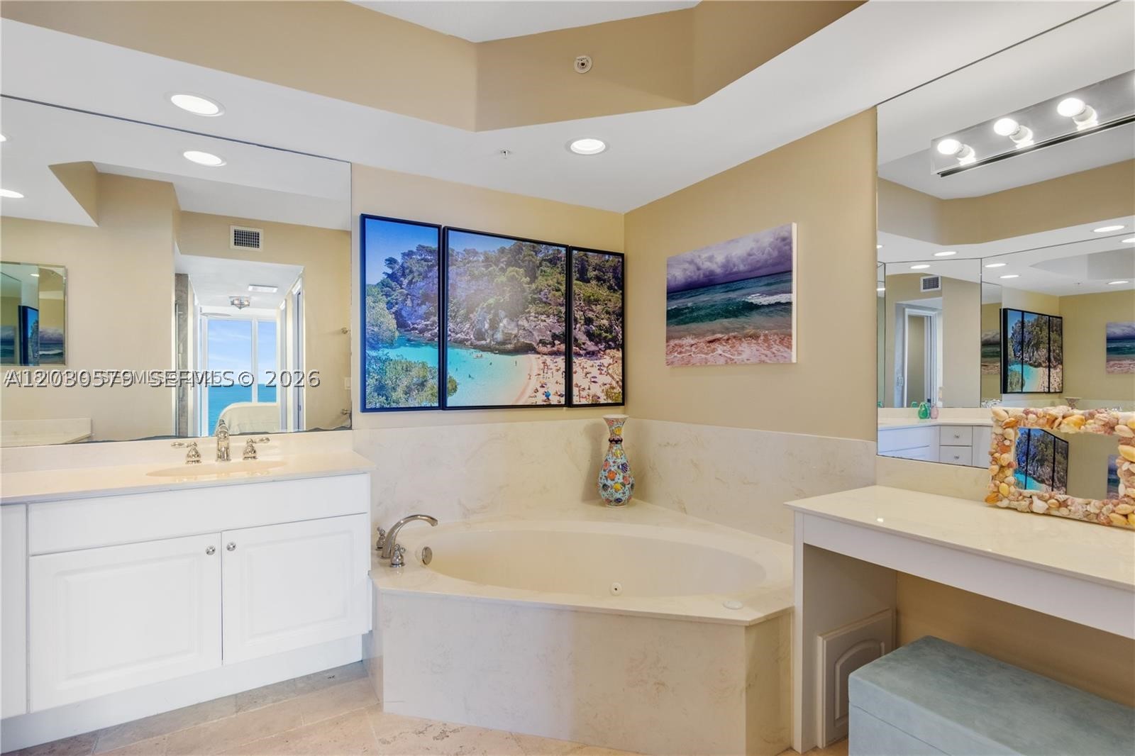 THE ATRIUM ON THE OCEAN I - Residential