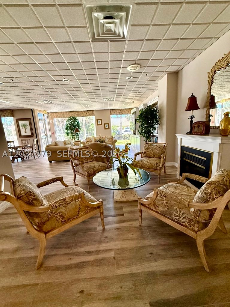 THE ATRIUM ON THE OCEAN I - Residential