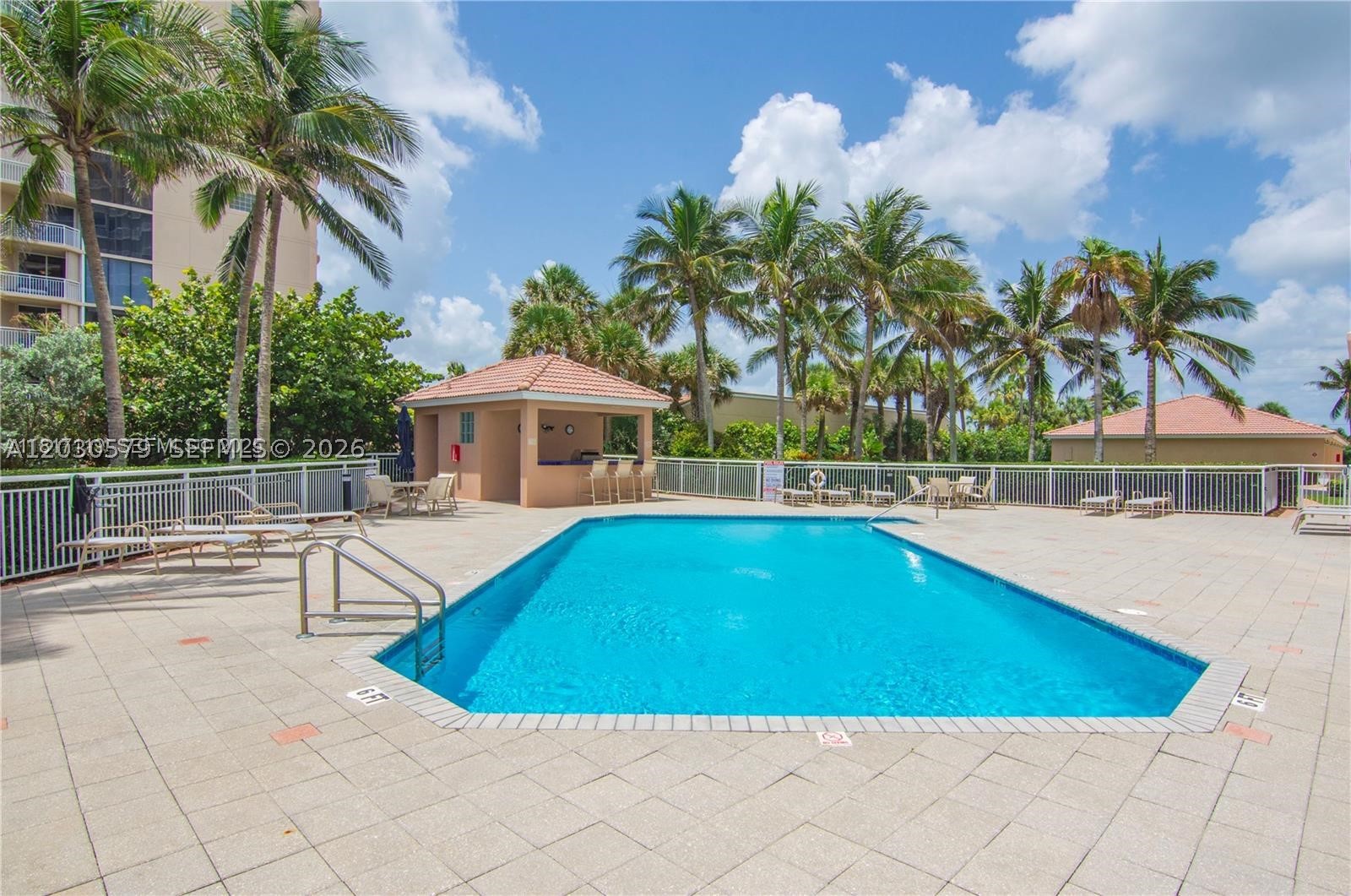 THE ATRIUM ON THE OCEAN I - Residential
