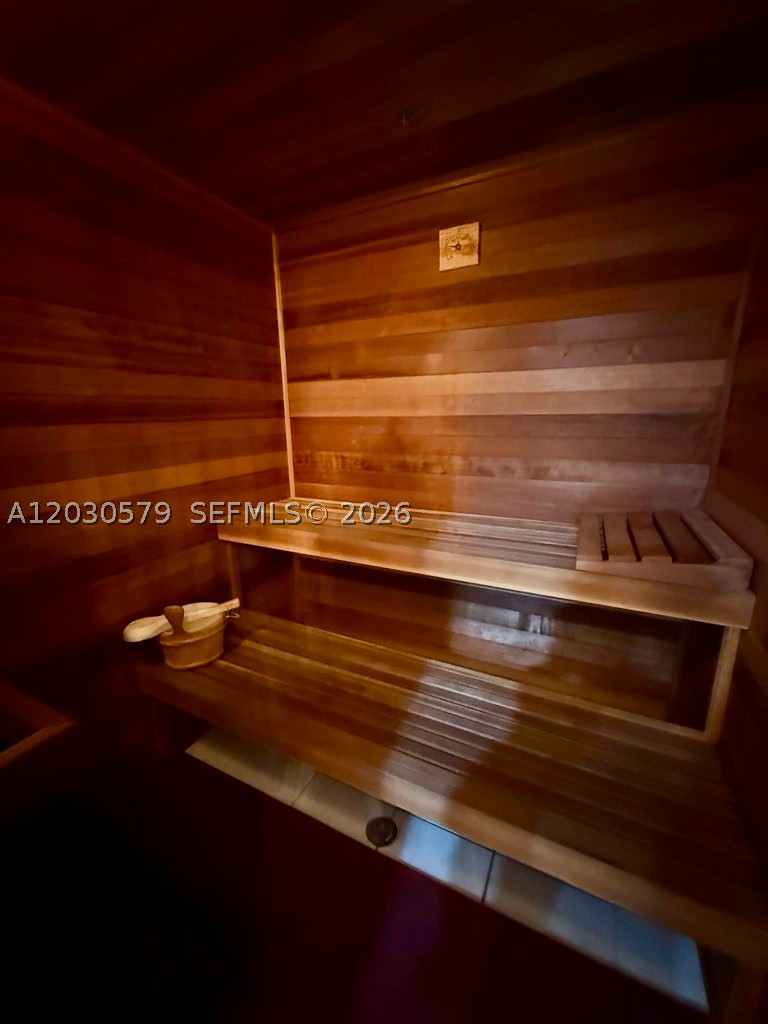 THE ATRIUM ON THE OCEAN I - Residential