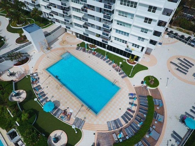 THE DECOPLAGE CONDO - Residential