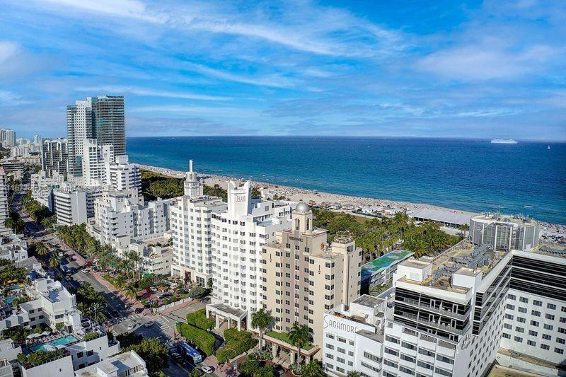 THE DECOPLAGE CONDO - Residential