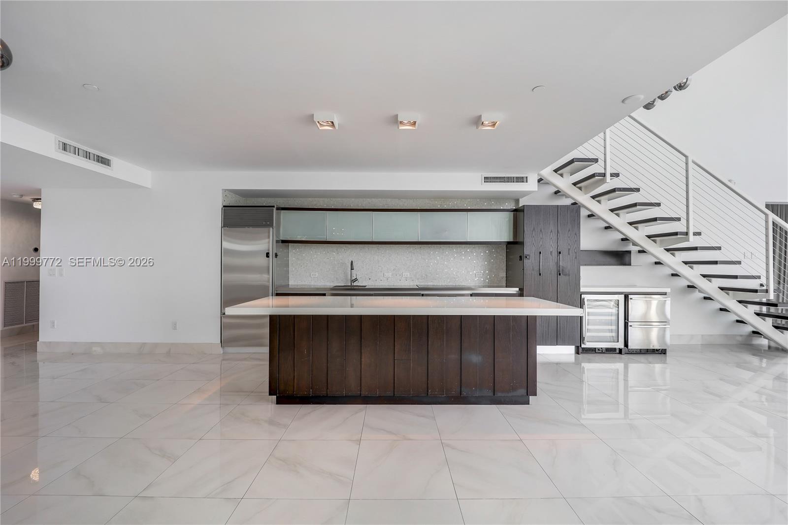 TEN MUSEUM PK RESIDENTIAL - Residential