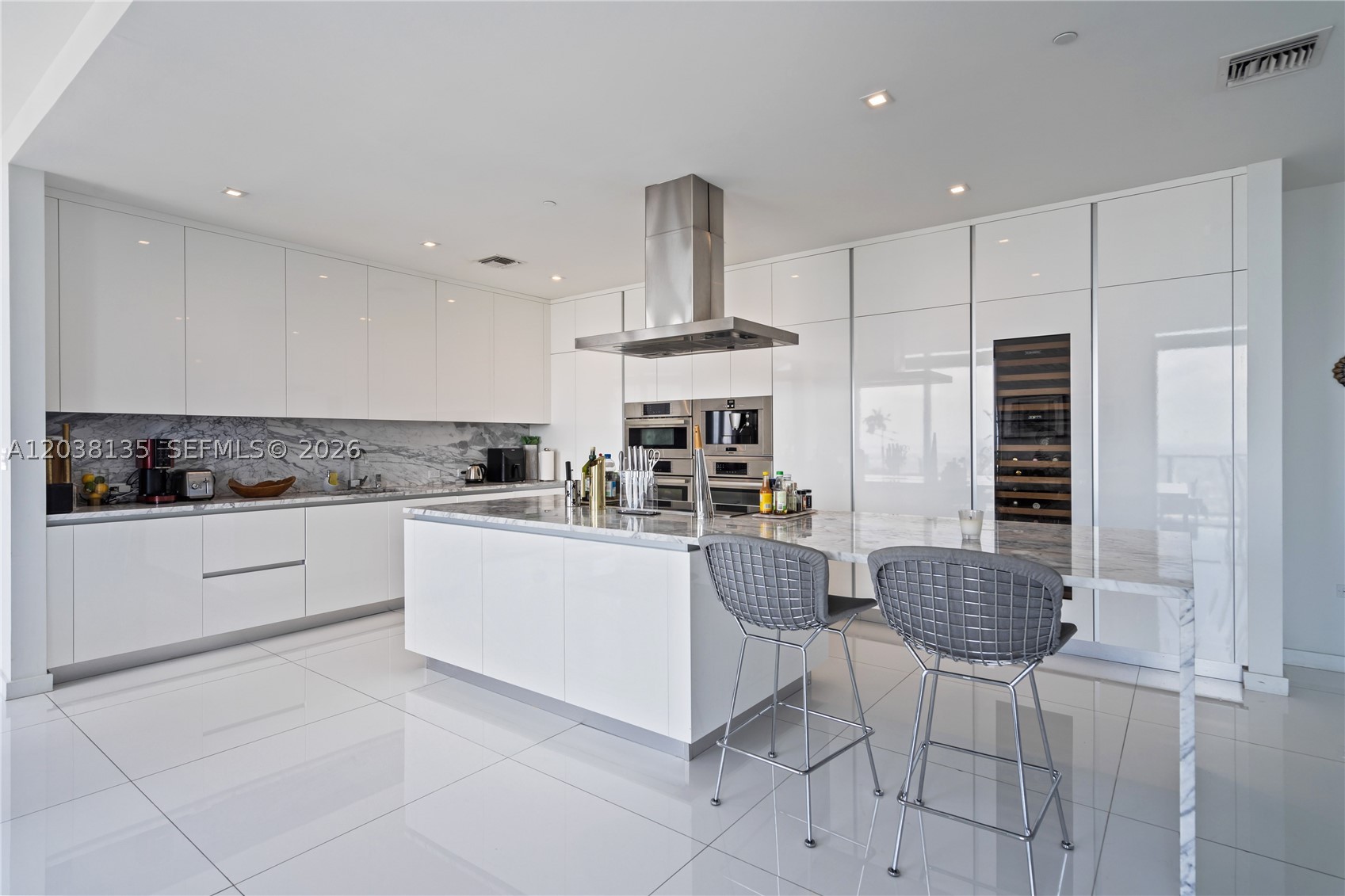 RISE CONDO - Residential Lease