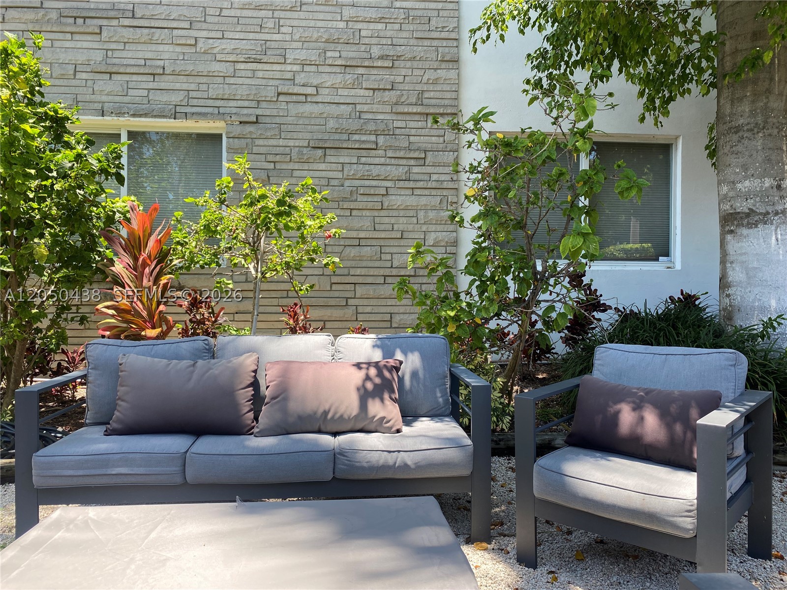THE BAMBOO HOUSE CONDO - Residential Lease
