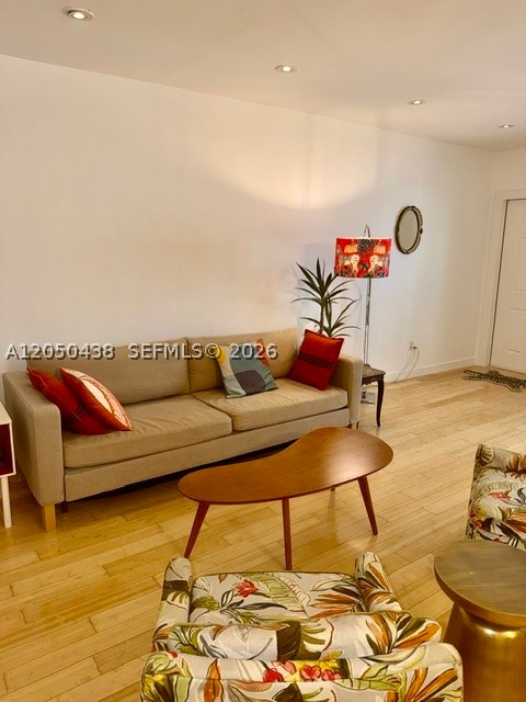 THE BAMBOO HOUSE CONDO - Residential Lease