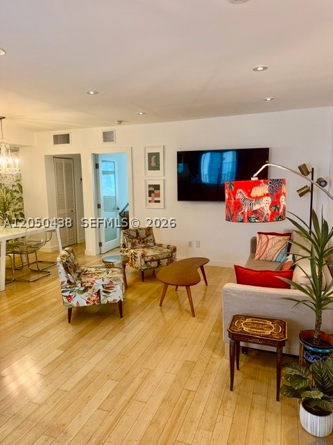 THE BAMBOO HOUSE CONDO - Residential Lease
