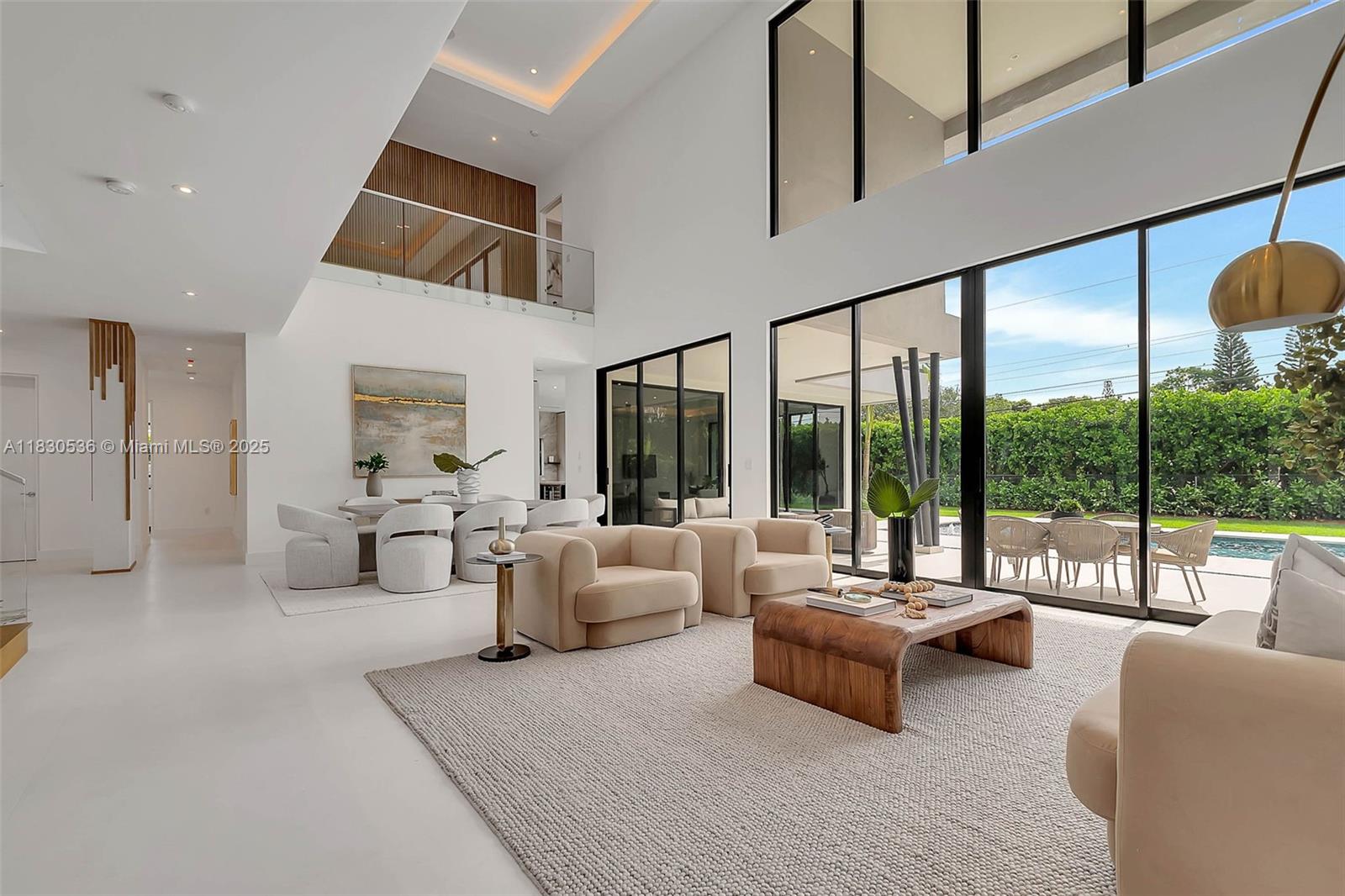SUNILAND MANOR - Residential
