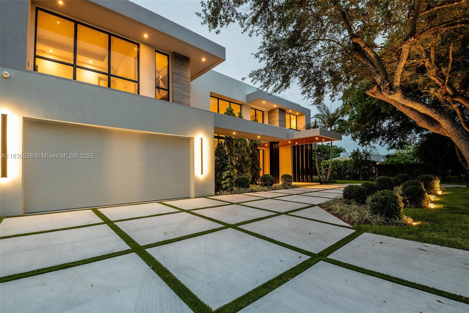 SUNILAND MANOR - Residential