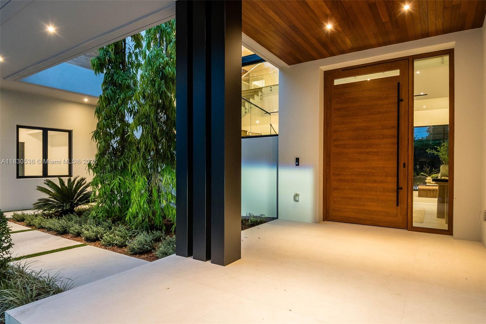 SUNILAND MANOR - Residential
