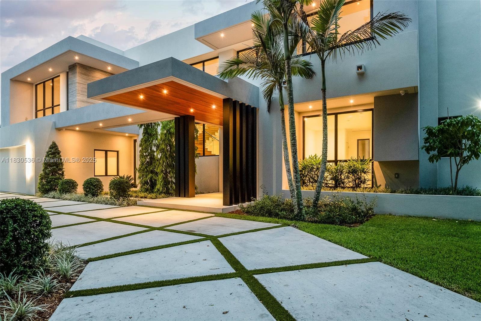 SUNILAND MANOR - Residential