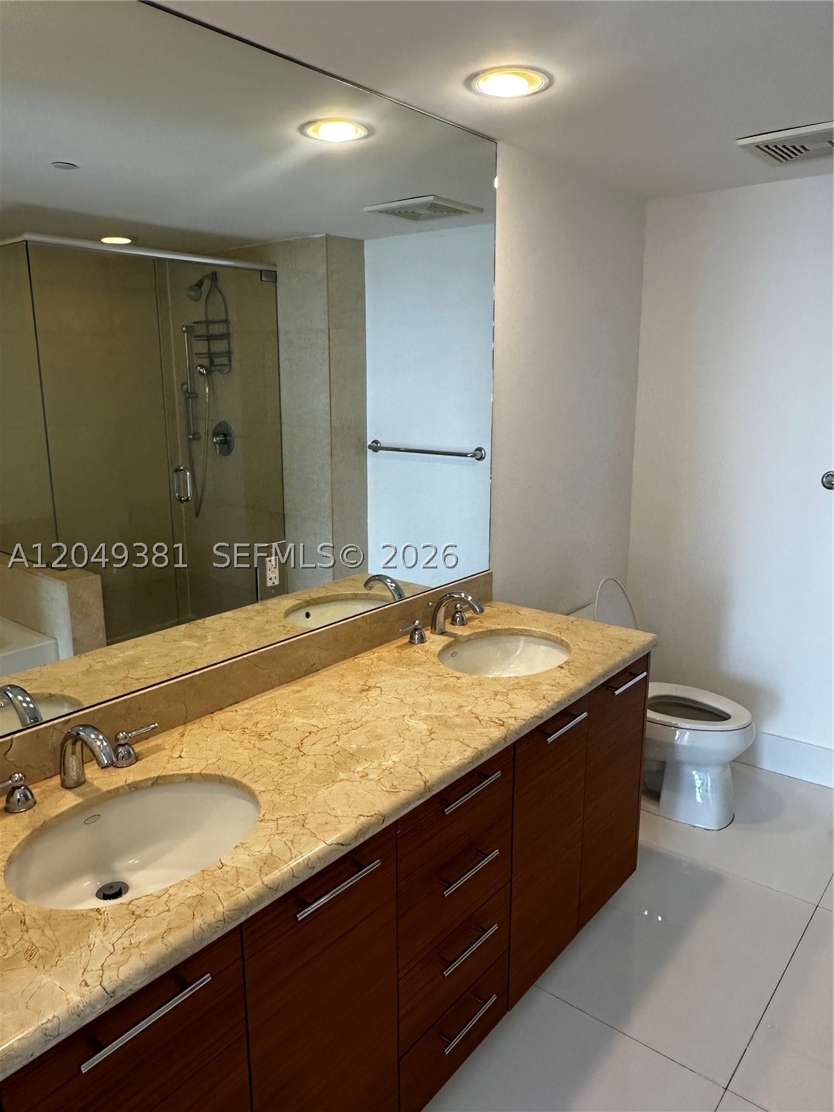 50 BISCAYNE CONDO - Residential Lease