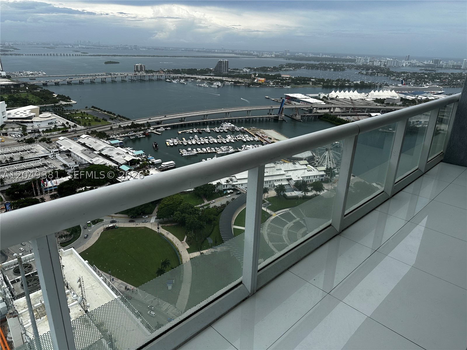 50 BISCAYNE CONDO - Residential Lease