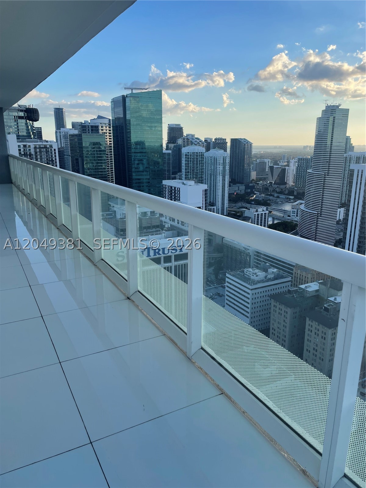 50 BISCAYNE CONDO - Residential Lease