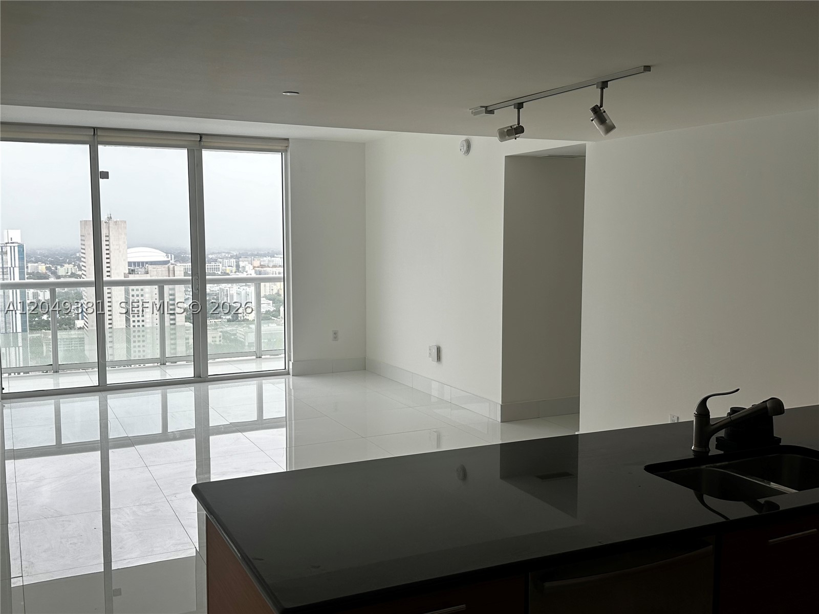 50 BISCAYNE CONDO - Residential Lease