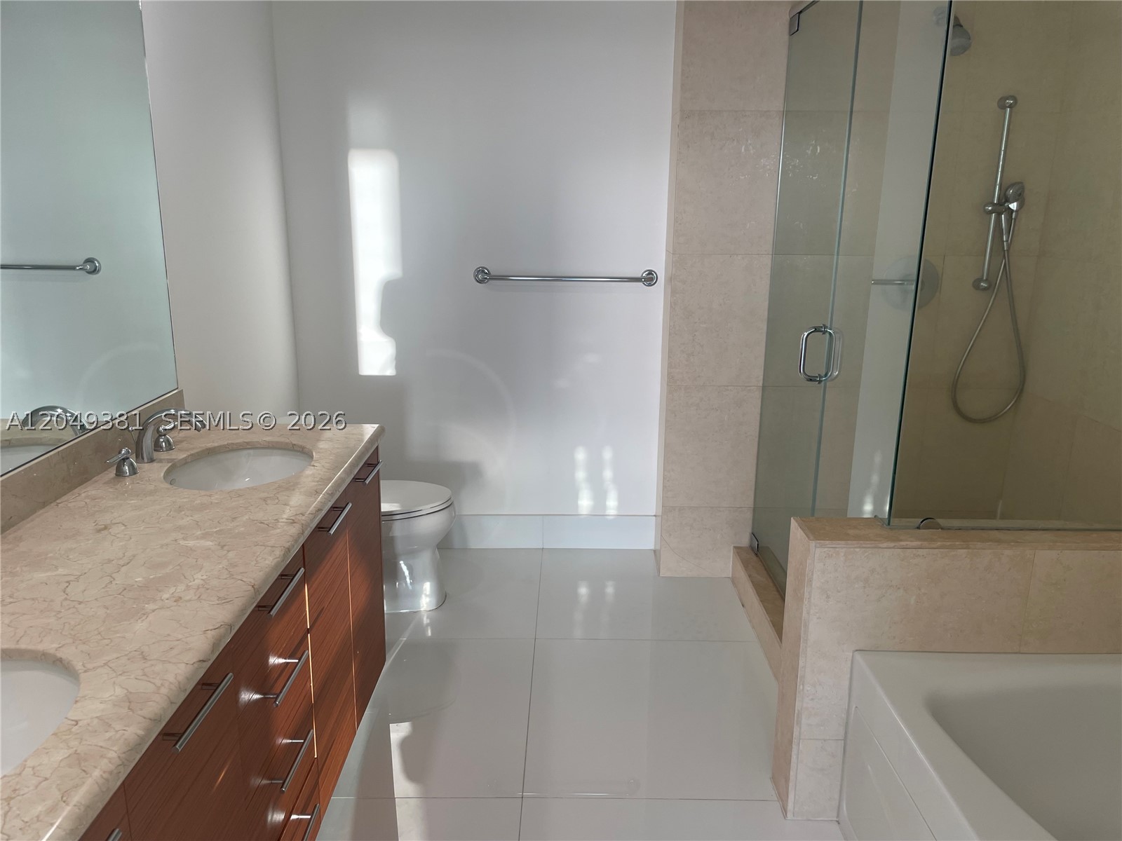 50 BISCAYNE CONDO - Residential Lease