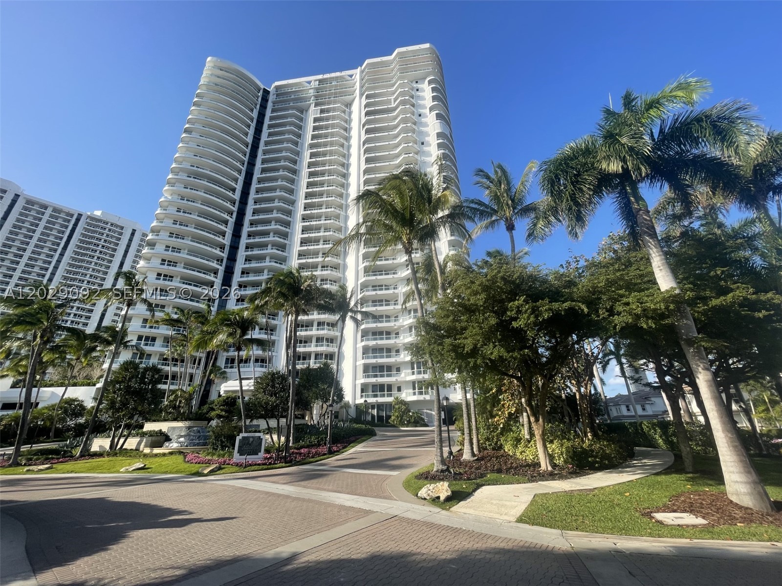 ATLANTIC III AT THE POINT - Residential Lease