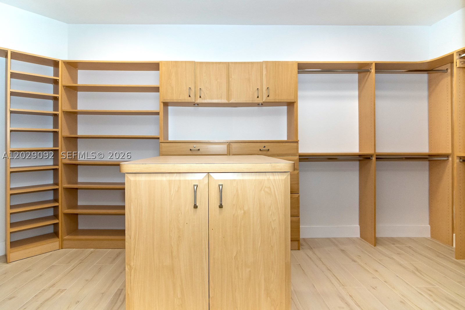 ATLANTIC III AT THE POINT - Residential Lease