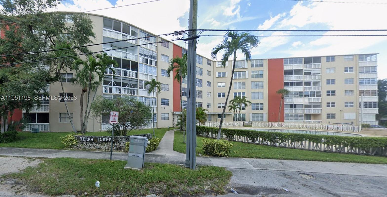 1475 TERRA TOWERS CONDO - Residential