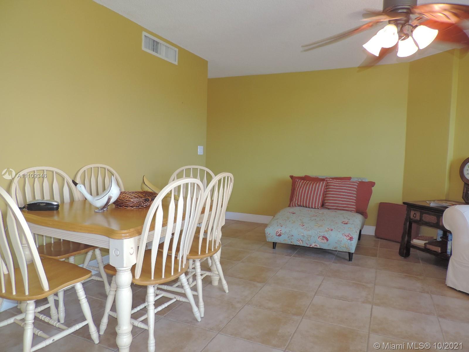 BREAKERS CONDO - Residential Lease