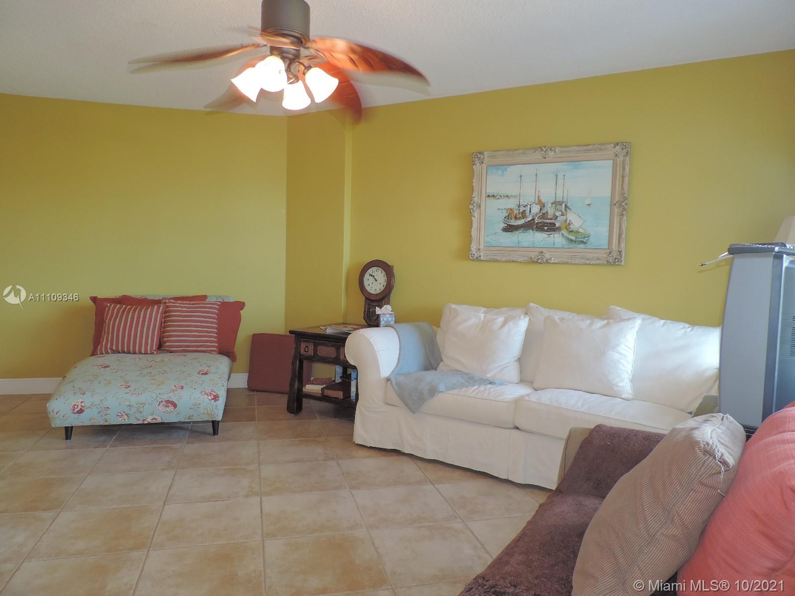 BREAKERS CONDO - Residential Lease