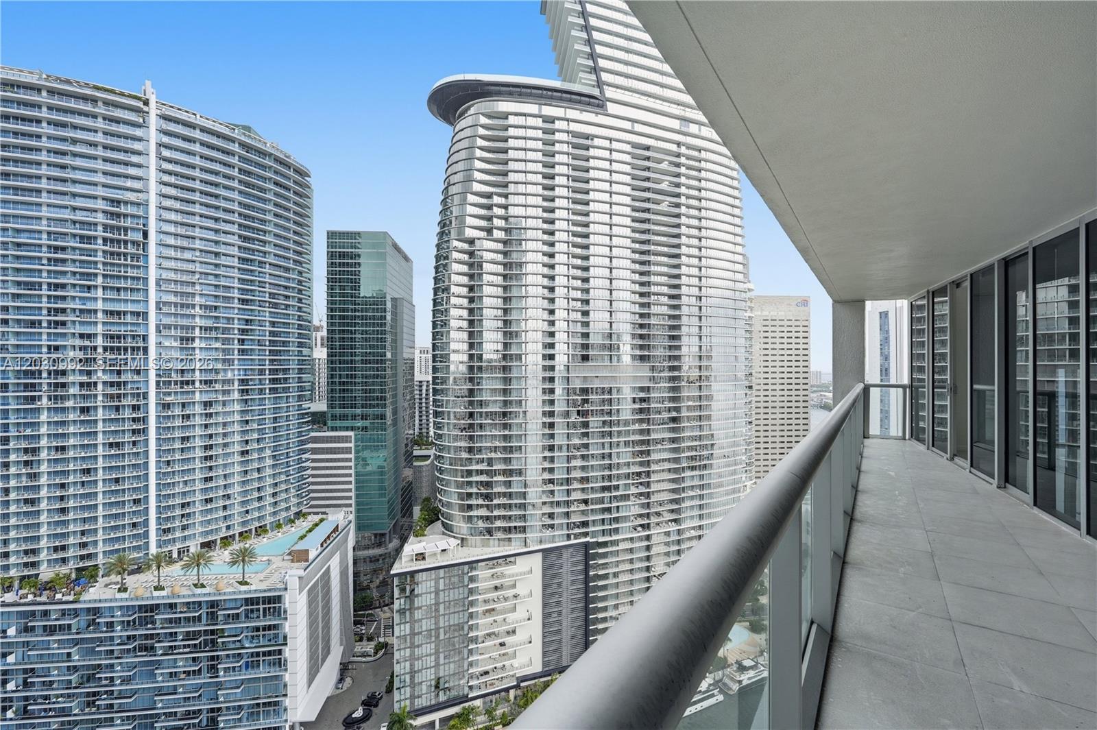 ICONBRICKELL CONDO NO 1 - Residential