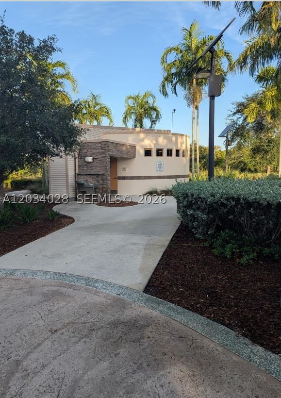 SPRINGTREE LAKES - Residential
