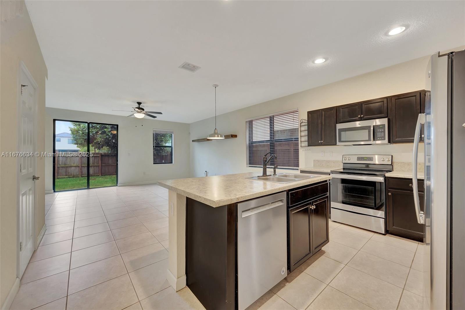BAYWINDS OF HATTERAS REPL - Residential