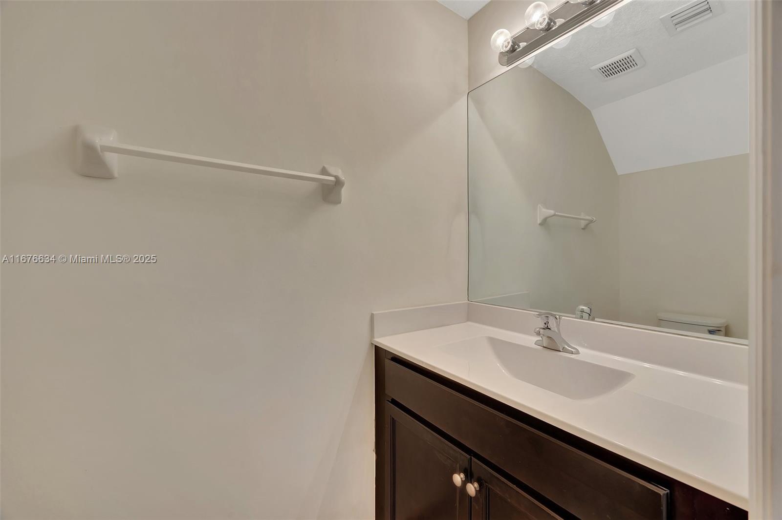 BAYWINDS OF HATTERAS REPL - Residential