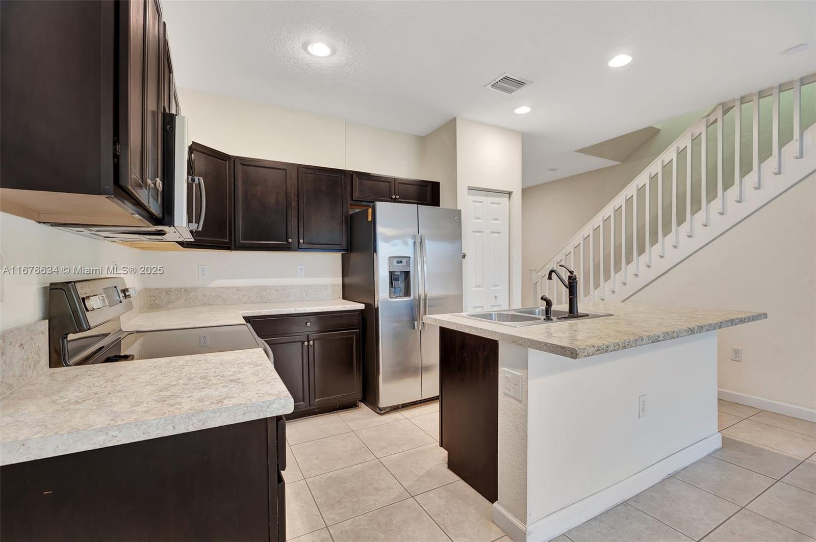 BAYWINDS OF HATTERAS REPL - Residential