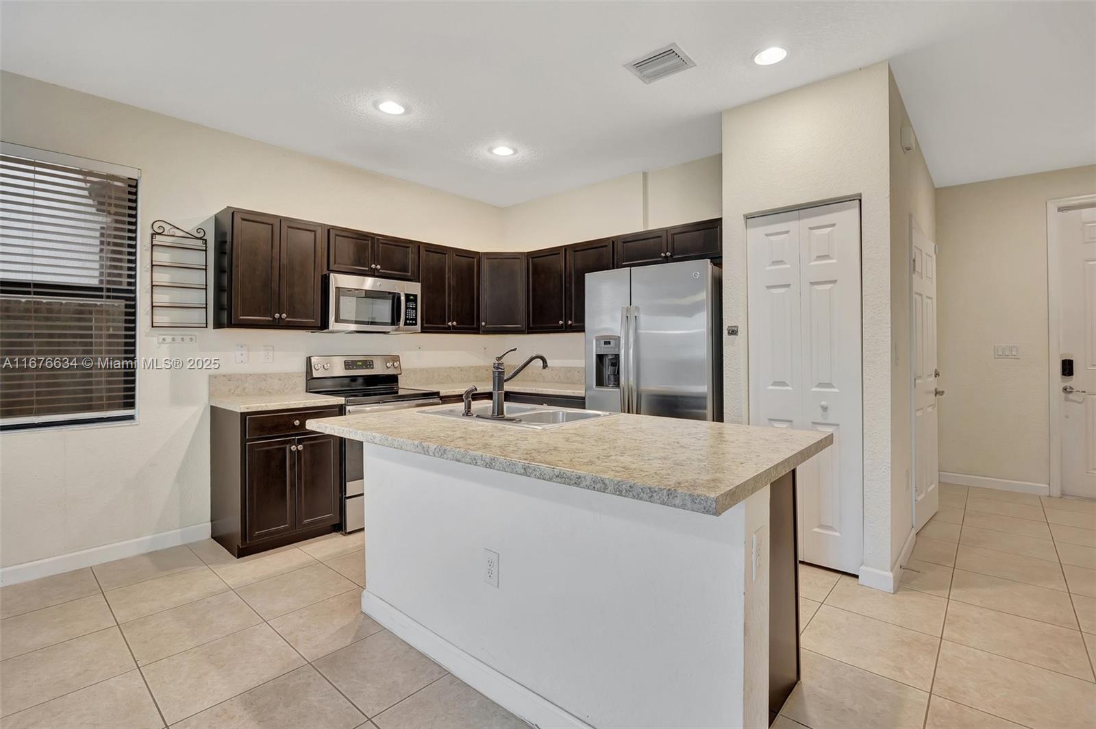 BAYWINDS OF HATTERAS REPL - Residential
