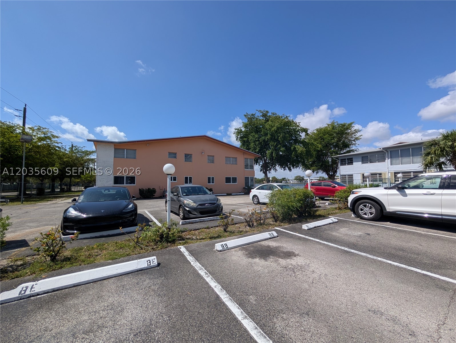 STAR LAKES ESTATES NO 3 C - Residential