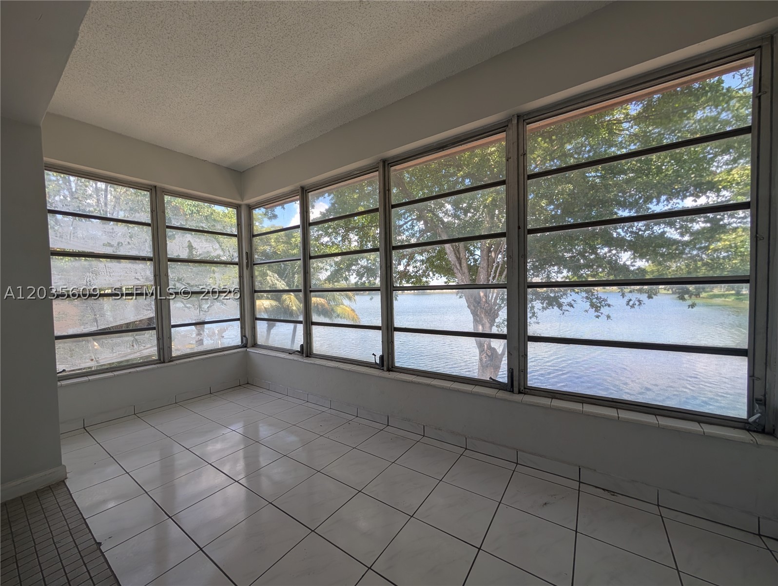 STAR LAKES ESTATES NO 3 C - Residential