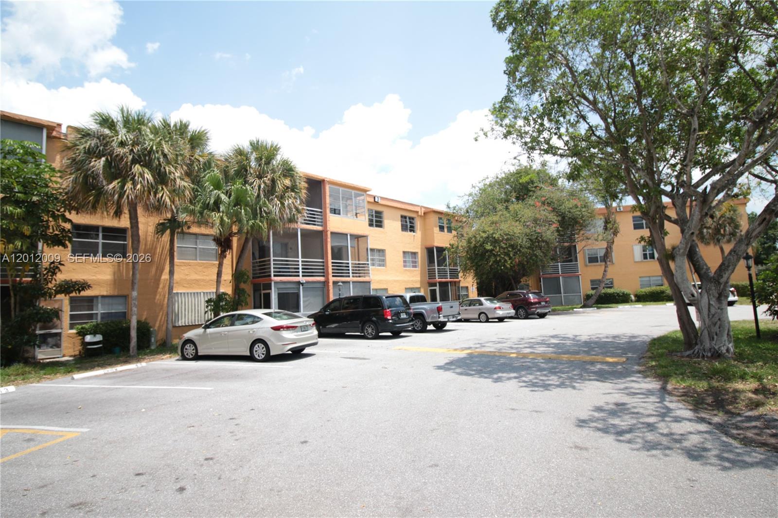 Beautiful condo located in the desirable Crystal Lake community in Deerfield Beach. This spacious unit offers a comfortable layout with bright living and dining areas, abundant natural light, and a private balcony perfect for relaxing. The kitchen provides ample cabinet space, and the bedrooms are generously sized with plenty of storage.
The community is well maintained and features amenities such as a pool, clubhouse, and common laundry facilities. Conveniently located near major highways including I-95 and the Florida Turnpike, with easy access to shopping centers, restaurants, and just a short drive to the beach.
Ideal for primary residence or investment. Easy to show. Association approval required. Please verify all information including HOA fees, restrictions, and rental policies.